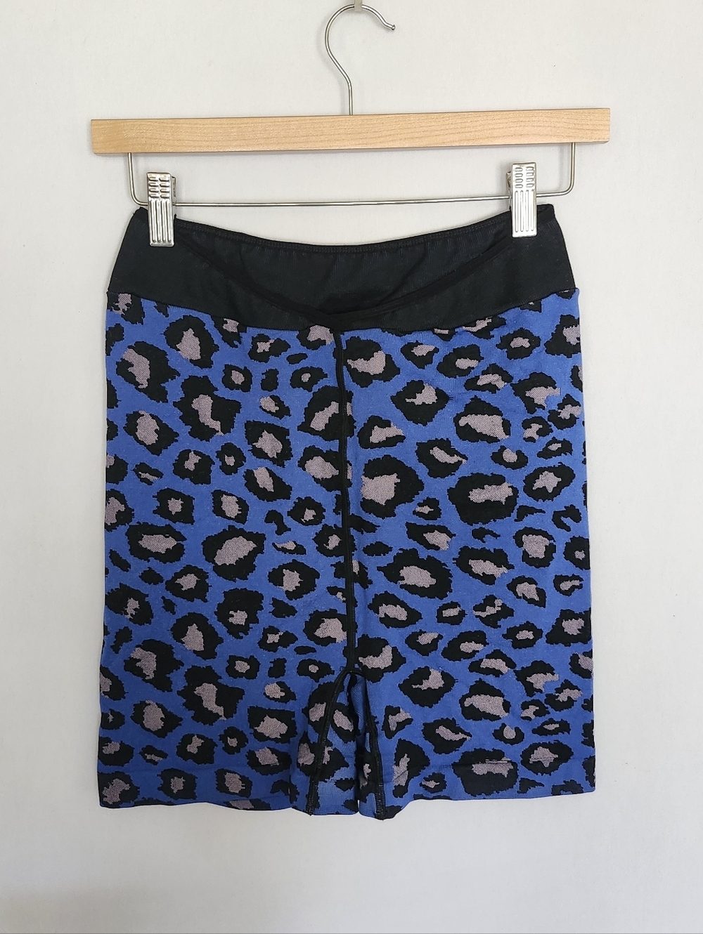 Free People Movement Blue Leopard Crosscross Front Biker Short Size L